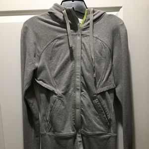Lulu zip up, size 6!